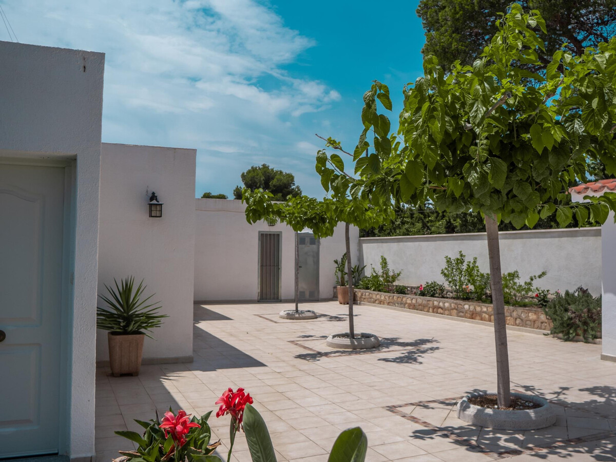 Villa 140m² piscine privée à Calafat, 4 chambres - Photo 17