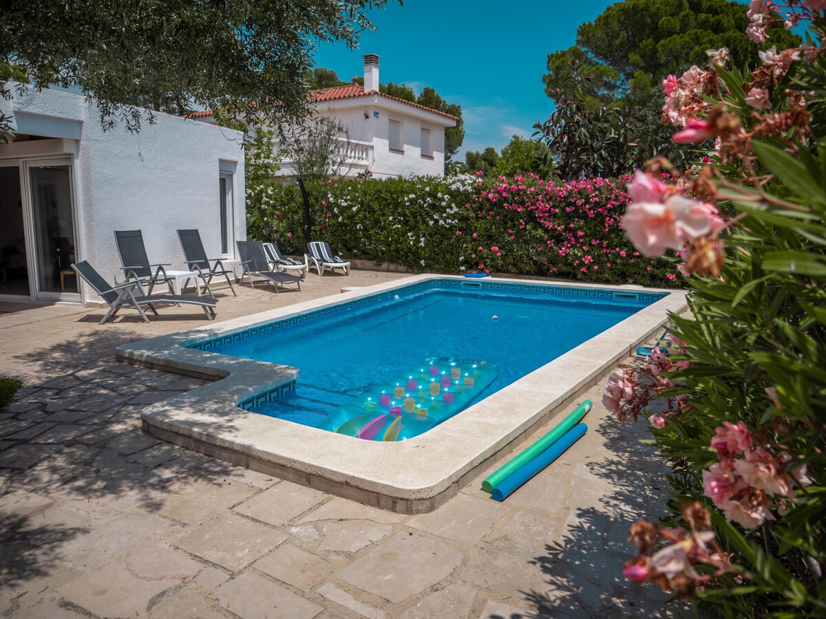 Villa 140m² piscine privée à Calafat, 4 chambres - Photo 23
