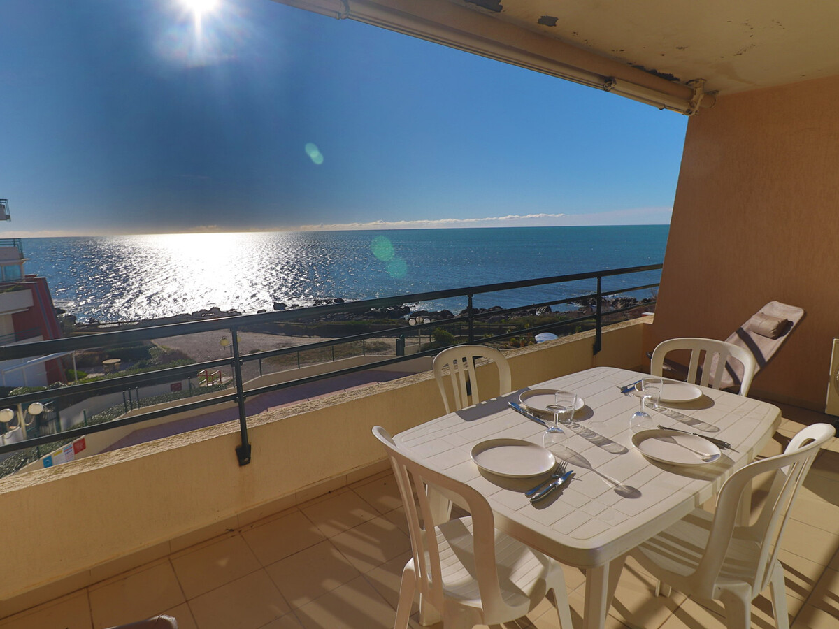 T2 climatisé front de mer avec terrasse, Sète - Photo 1