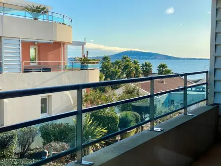 Location appartement à Mèze, Bel Appart Climatisé à Mèze avec Parking