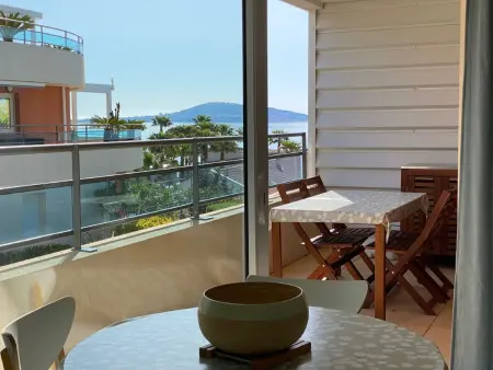 Appart 56 m² climatisé à Mèze, vue étang de Thau : photo 15