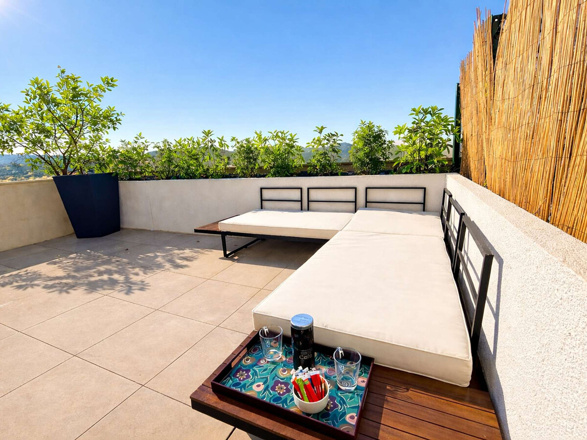 Appartement climatisé Cogolin, vue sur Grimaud - Photo 2