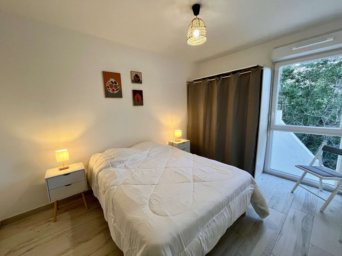 Appartement climatisé Cogolin, vue sur Grimaud - Photo 9