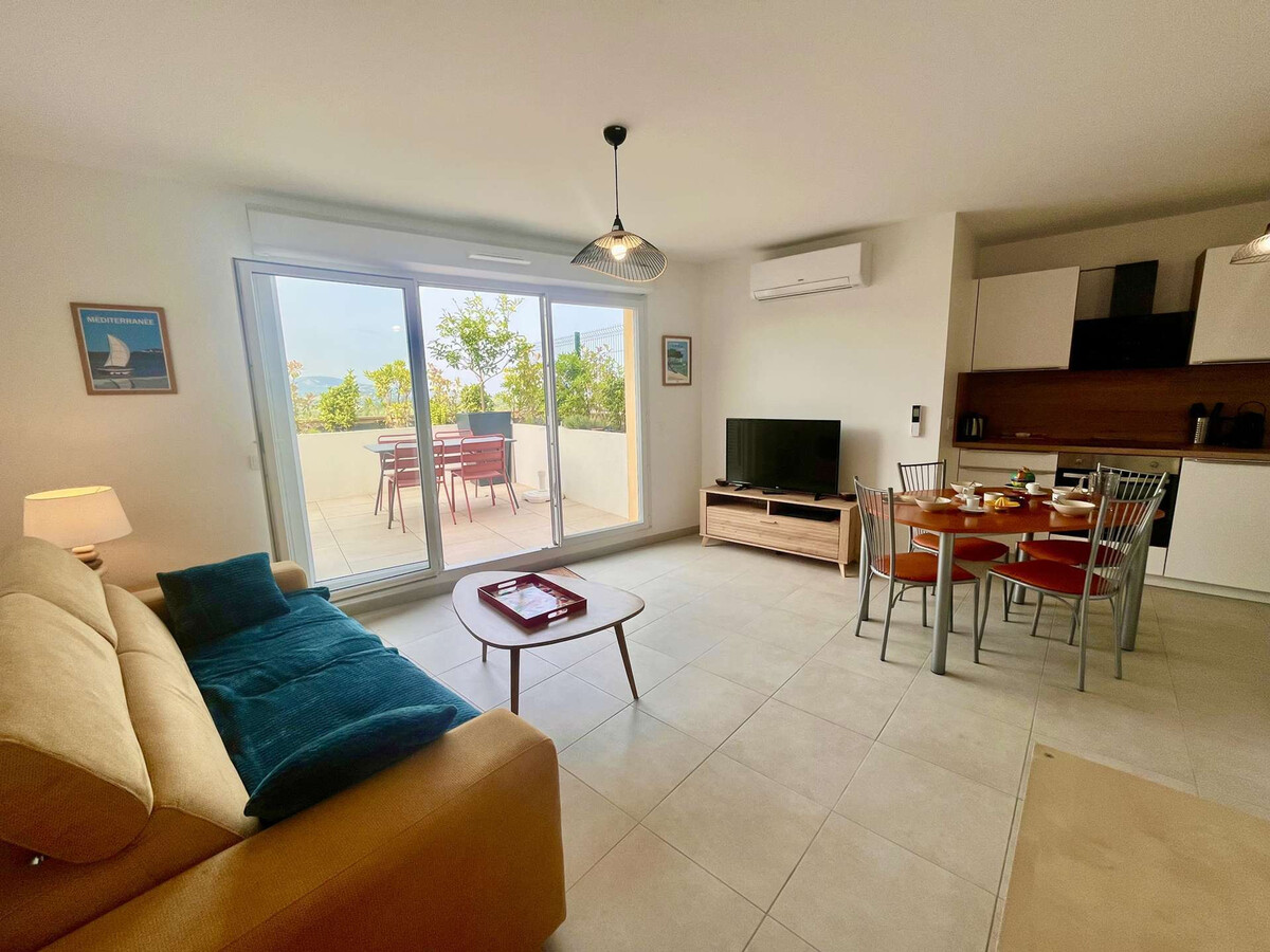 Appartement 2P climatisé à Cogolin, vue sur Grimaud - Photo 4