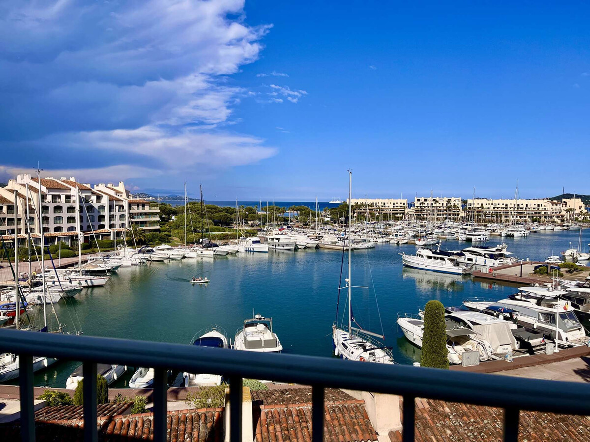 Studio 4 pers. terrasse vue marina à Cogolin - Photo 14