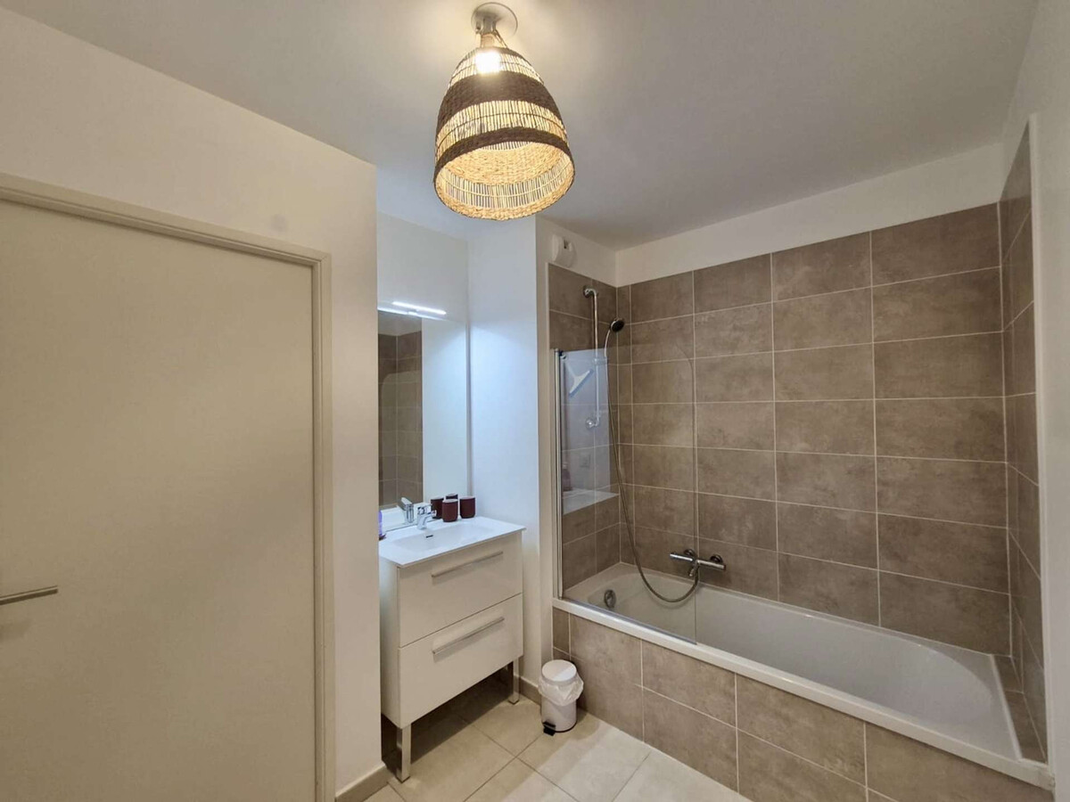Appartement 3 pièces Cogolin, vue Château de Grimaud - Photo 15