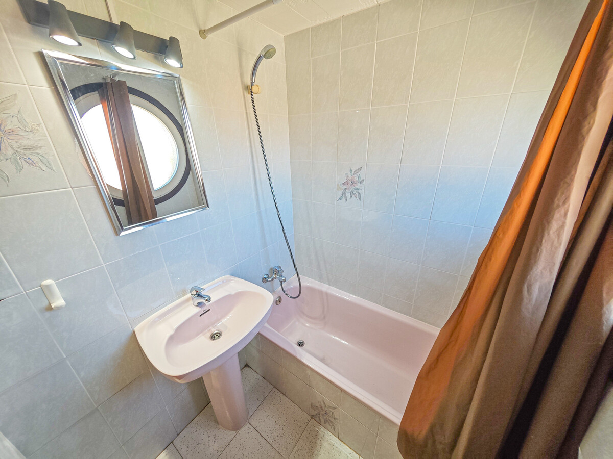 Appartement duplex 2 chambres Cambrils, piscine à 100 m de plage - Photo 16