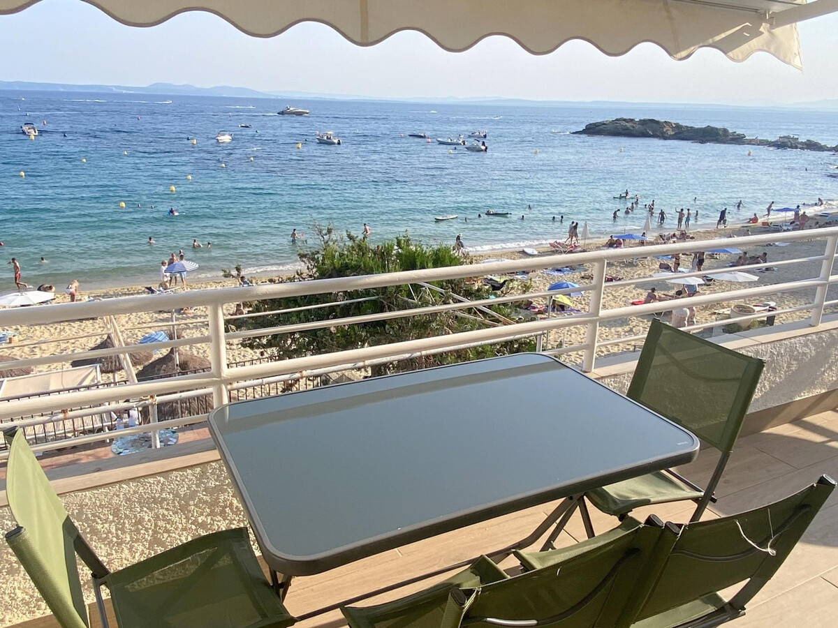 Appartement face mer à Roses, terrasse vue Méditerranée - Photo 18
