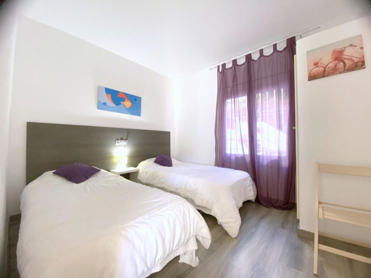 Appartement 6 pers. rénové, 200m plage, terrasse mer à Roses - Photo 7