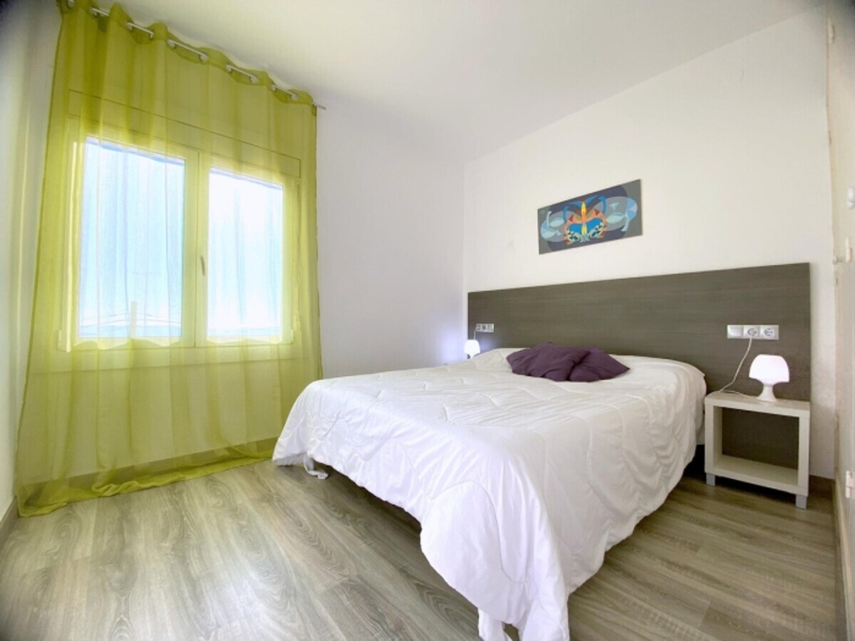 Appartement 6 pers. rénové, 200m plage, terrasse mer à Roses - Photo 15