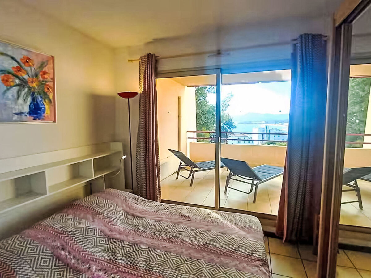 Les Mandariniers - Apt 3 pièces avec terrasse vue mer - Photo 11