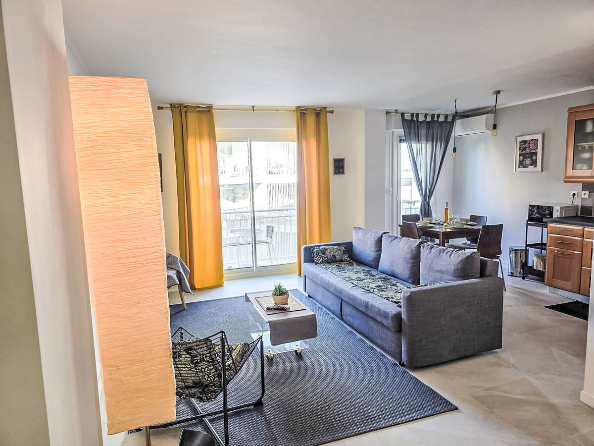 Appartement Reine Astrid, 20 m de la plage à Cannes - Photo 3