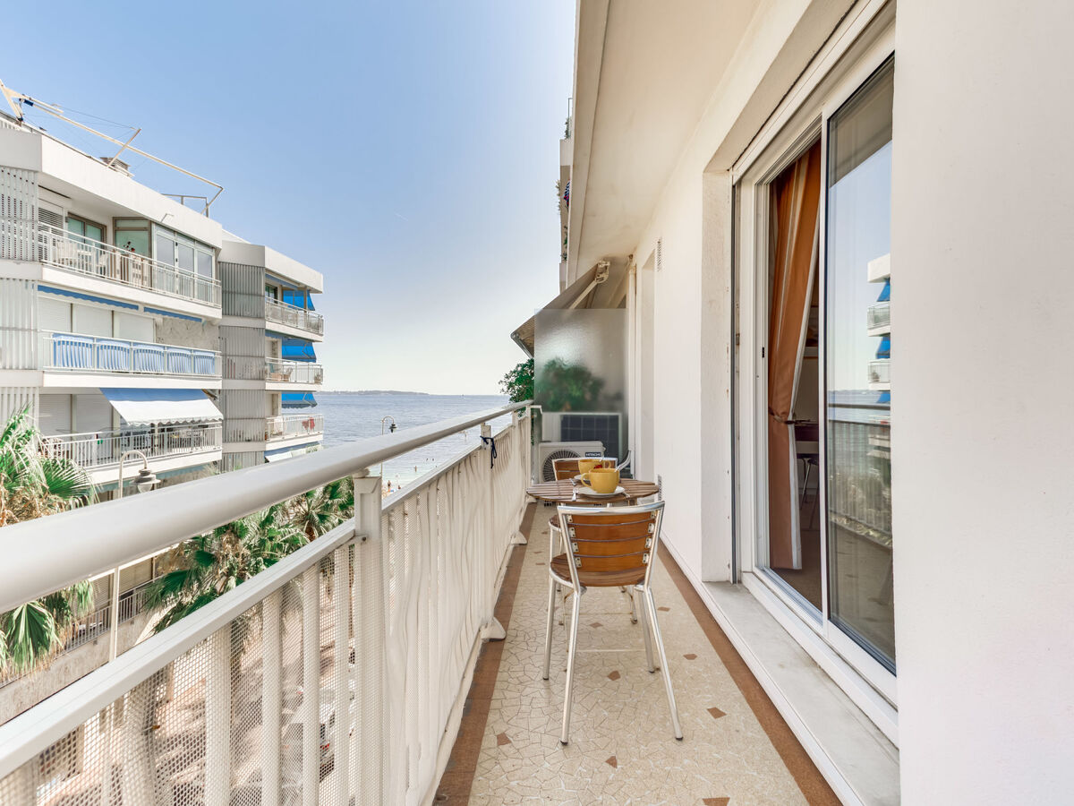Appartement Reine Astrid, 20 m de la plage à Cannes - Photo 16