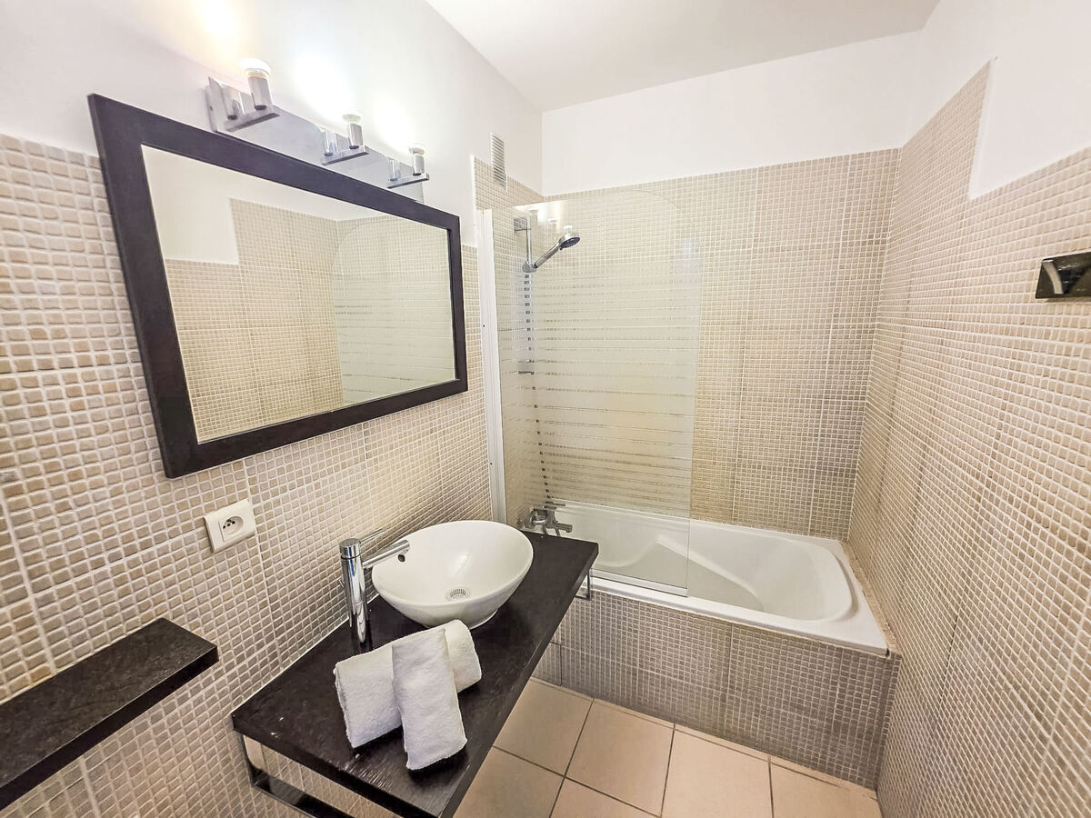 Appartement Reine Astrid, 20 m de la plage à Cannes - Photo 20