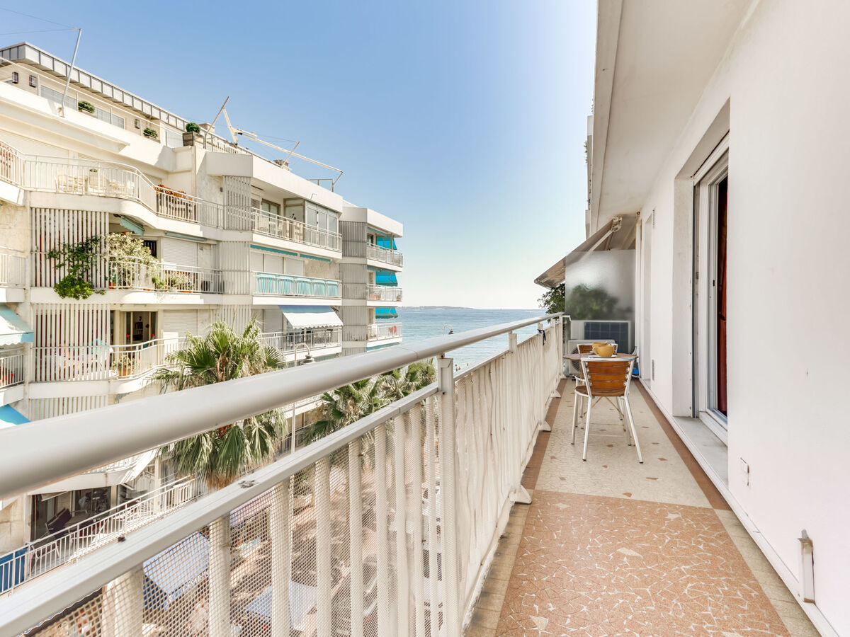 Appartement Reine Astrid, 20 m de la plage à Cannes - Photo 23