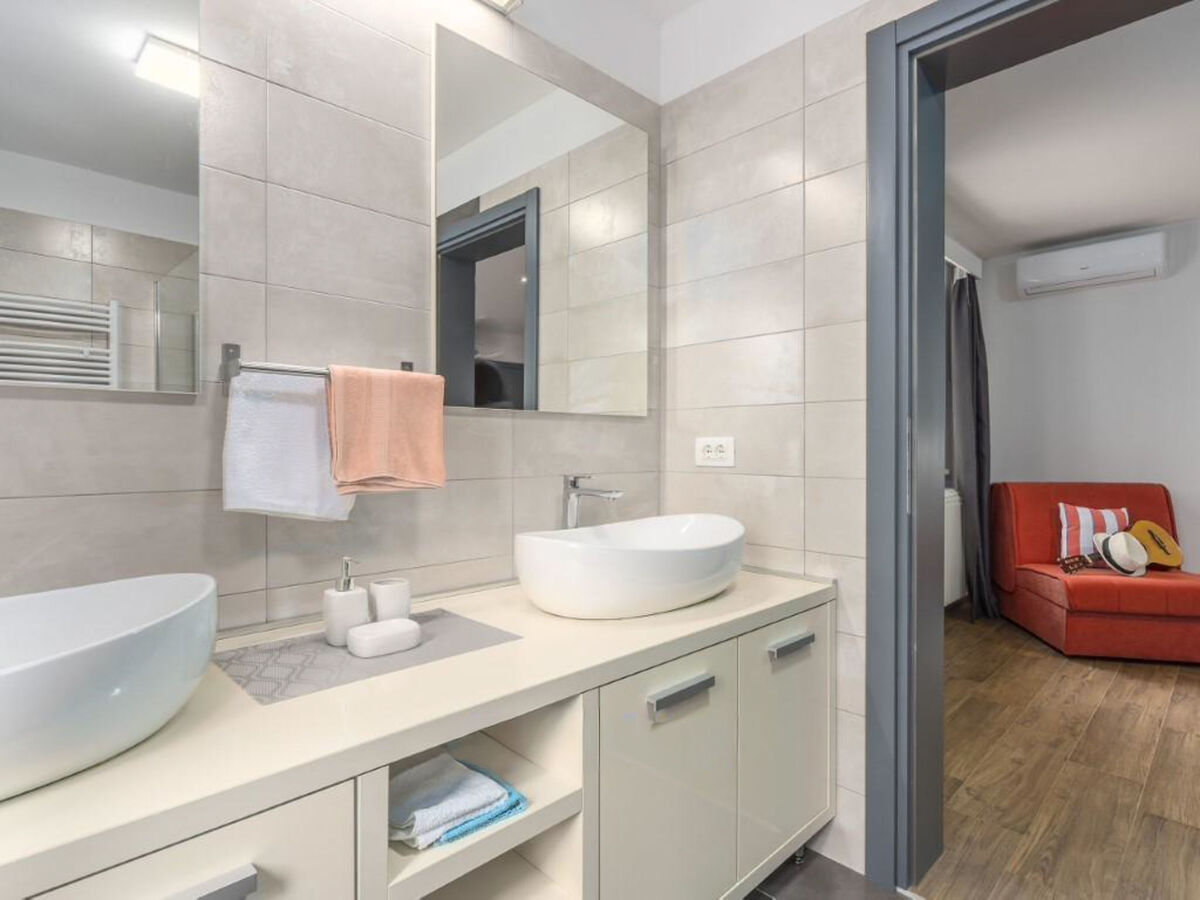 Maison Terezija : piscine privée à Tinjan - Photo 27