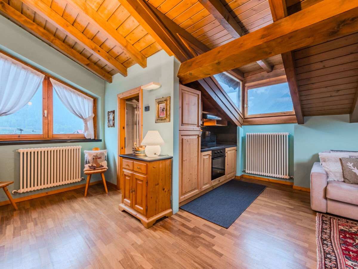 Mansarda San Lorenzo, apt 2p au cœur de Pinzolo - Photo 1