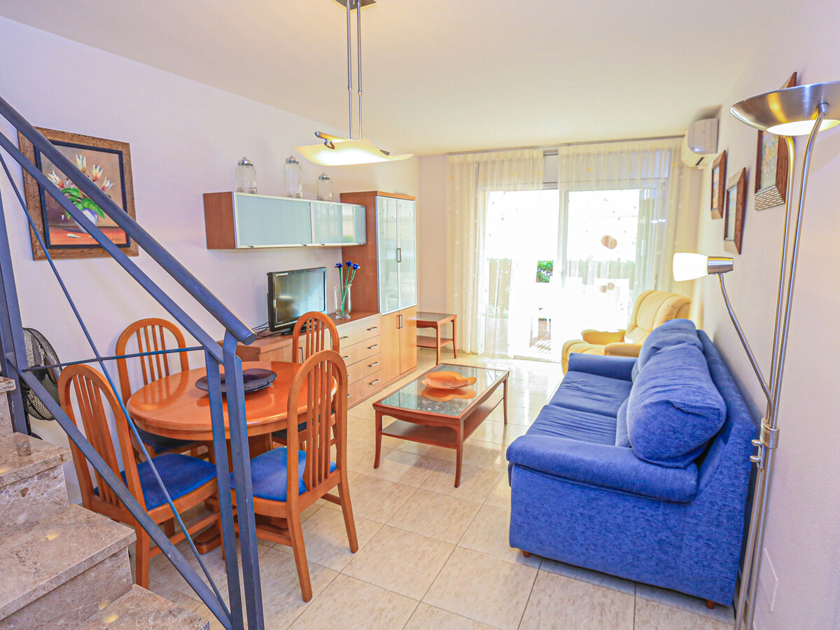 Maison jumelée 2 chambres avec piscine à 350m de la plage - Photo 11