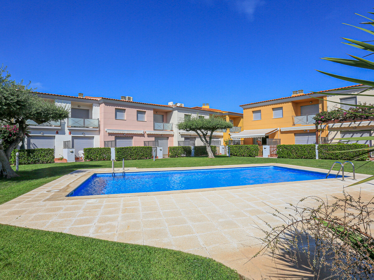 Maison jumelée 2 chambres avec piscine à 350m de la plage - Photo 35