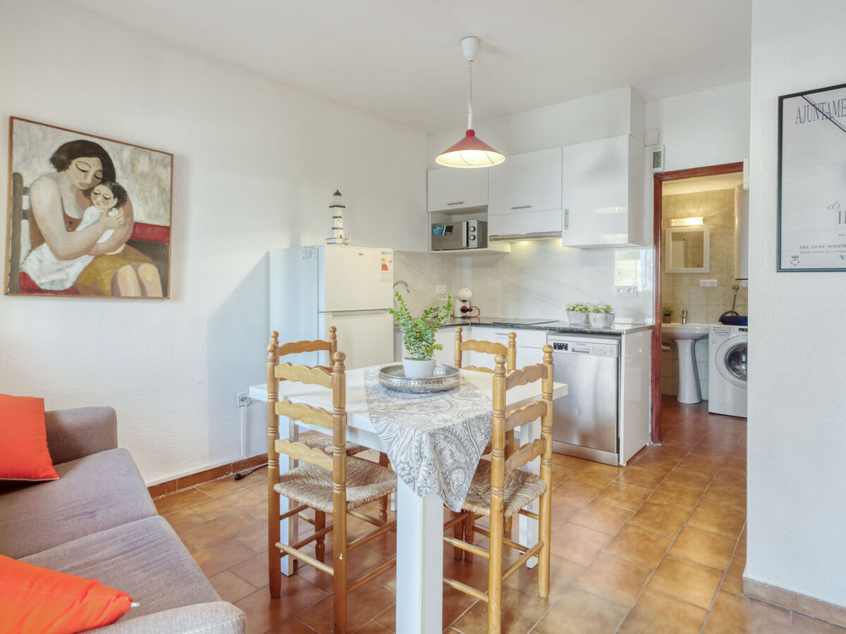 Appartement 2 chambres au cœur du centre piéton de Roses - Photo 2
