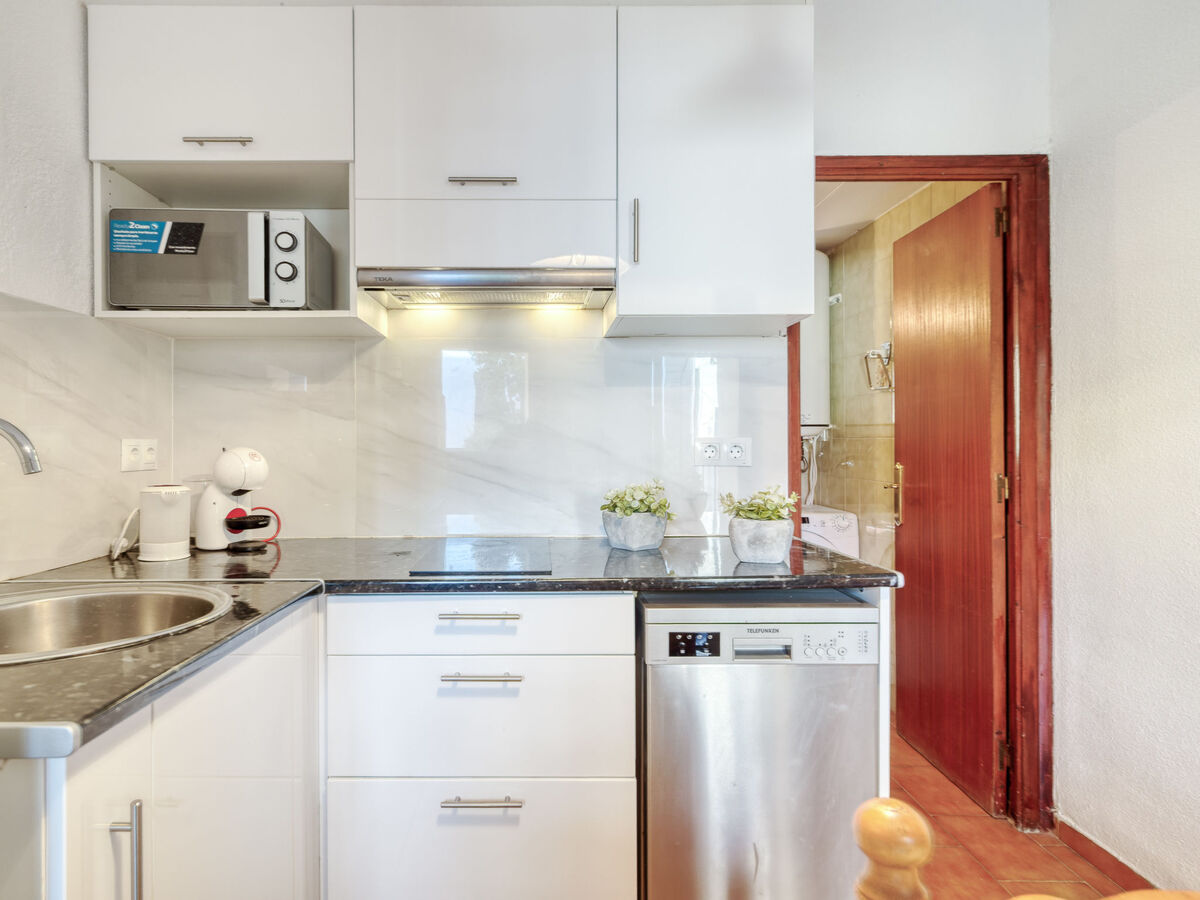 Appartement 2 chambres au cœur du centre piéton de Roses - Photo 10