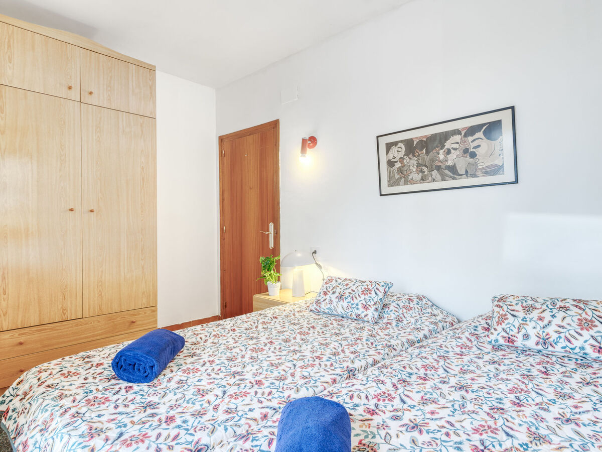Appartement 2 chambres au cœur du centre piéton de Roses - Photo 15
