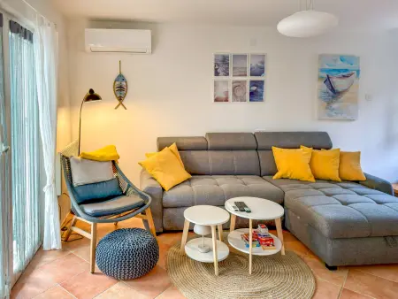 Maison Verde à Krk, 200 m de la plage : photo 3