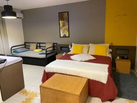 Studio avec piscine partagée à Saint-François, à 280 m de la plage : photo 2