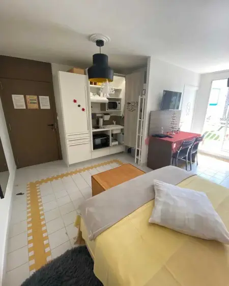 Studio avec piscine partagée à Saint-François, à 280 m de la plage : photo 3