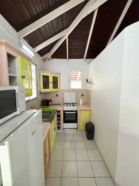 Bungalow à Sainte-Anne avec piscine privée, Bungalow 3 personnes à Sainte Anne - Photo 5