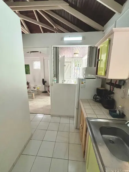 Bungalow à Sainte-Anne avec piscine privée, Bungalow 3 personnes à Sainte Anne - Photo 6