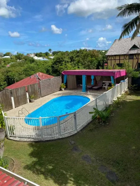 Bungalow à Sainte-Anne avec piscine privée, Bungalow 3 personnes à Sainte Anne - Photo 16