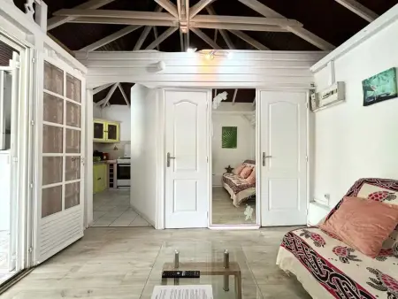 Bungalow à Sainte-Anne avec piscine privée, Bungalow 3 personnes à Sainte Anne - Photo 24