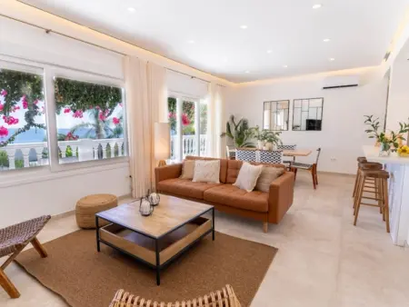 Location maison à San Pedro de Alcántara, Appartement front de mer avec piscine commune et parking à San Pedro de Alcántara
