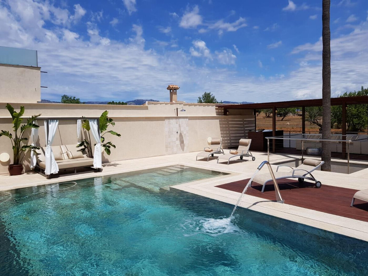 Rainbow Home, villa 12 chambres avec piscine à Palma - Photo 1