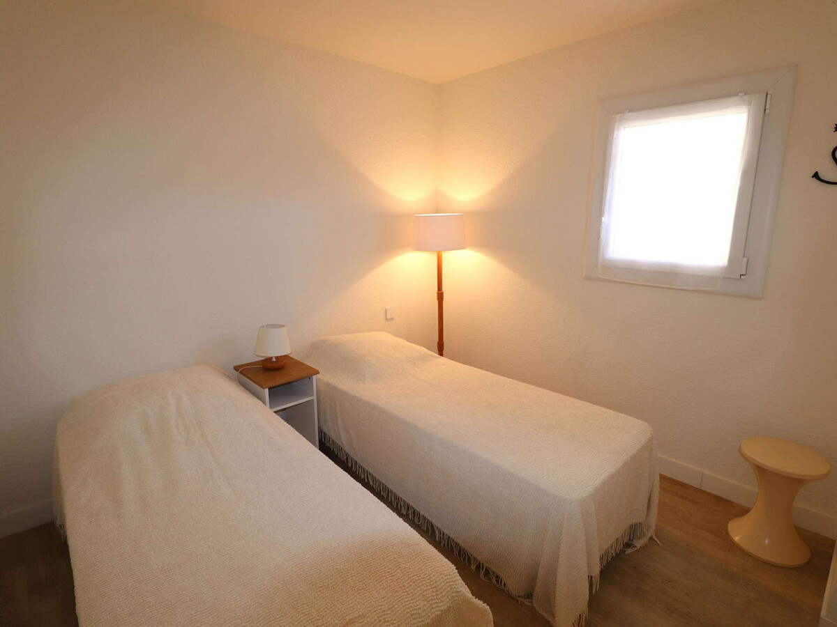 Appartement 2 pièces rénové, terrasse Est, parking privé - Photo 8