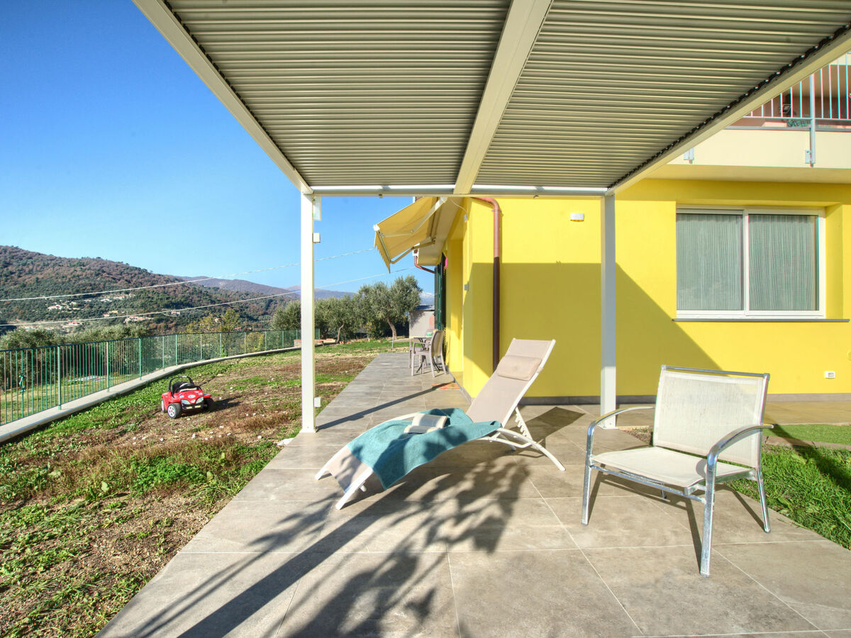 Gîte Costadoro à Imperia, terrasse 25 m² avec vue montagne - Photo 7