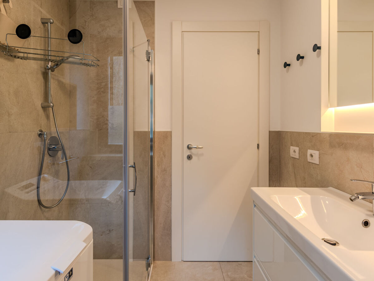 Le Busatte, appartement 80m² avec jardin à Torbole - Photo 4