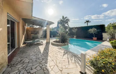 Maison Avec Piscine 1, Location Maison 8 personnes à Saint raphael - Photo 5