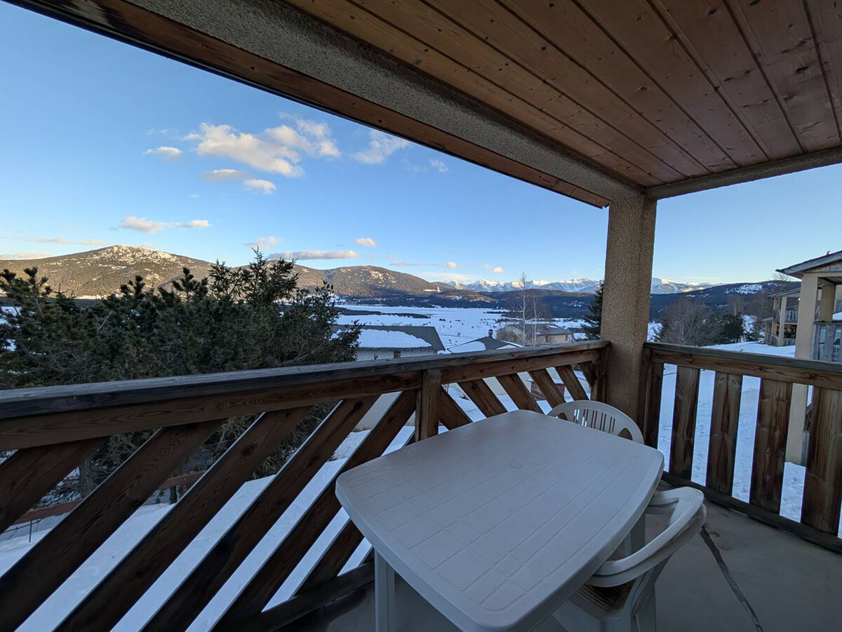 Appart 2 pièces Les Angles, balcon vue lac et montagne - Photo 10