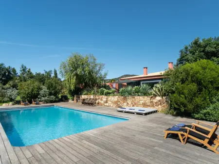 Location villa à Cascais, Villa élégante avec piscine privée et vue océan à Cascais