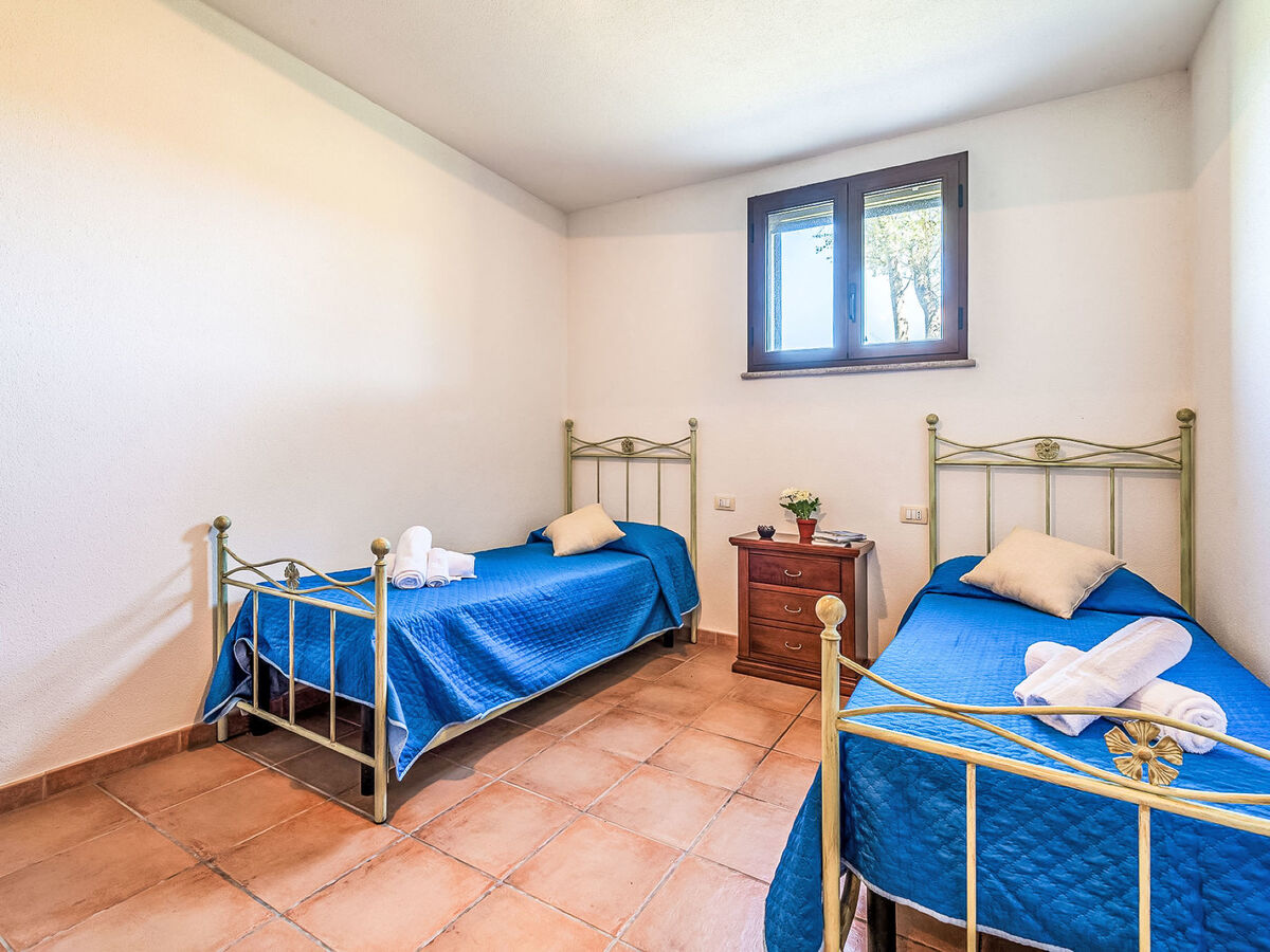 Appartement Pompia à La Caletta, 1,8 km de la mer - Photo 11