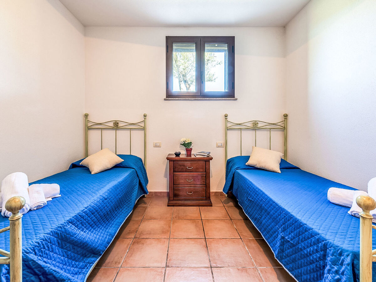 Appartement Pompia à La Caletta, 1,8 km de la mer - Photo 12
