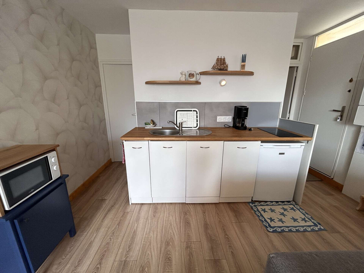Studio avec cabine et balcon à 400 m de la plage - Photo 4