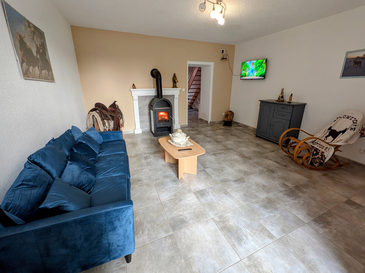 Gîte 4 pers à Conflans-sur-Lanterne, poêle bois - Photo 1