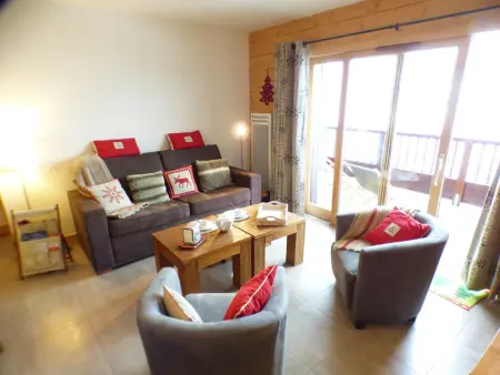 Location appartement à Villard sur Doron, Appartement 3 Pièces Avec Piscine et Parking - 8 Pers.