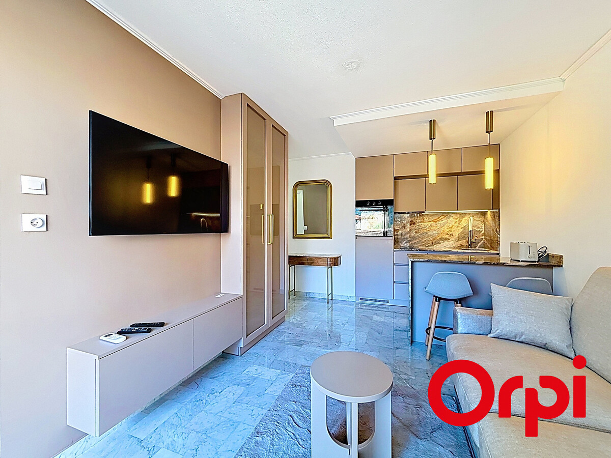 Appartement rénové avec terrasse à Menton - Photo 4
