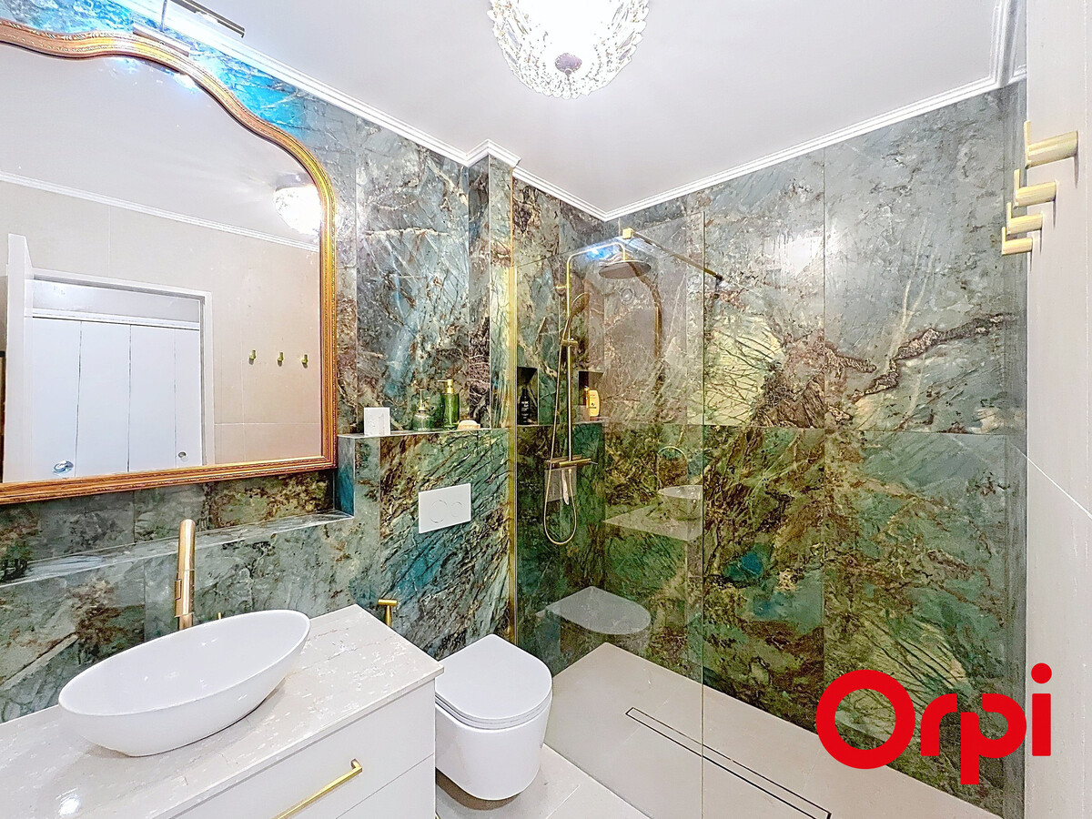 Appartement rénové avec terrasse à Menton - Photo 11
