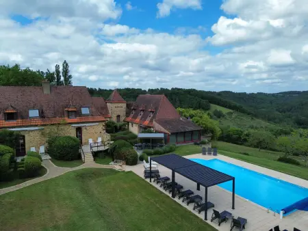 Maison périgourdine avec piscine privée, 18 personnes, Rouffignac : photo 3
