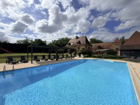 Maison périgourdine avec piscine privée, 18 personnes, Rouffignac : photo 4